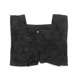Lululemon cropped high waisted camo leggings